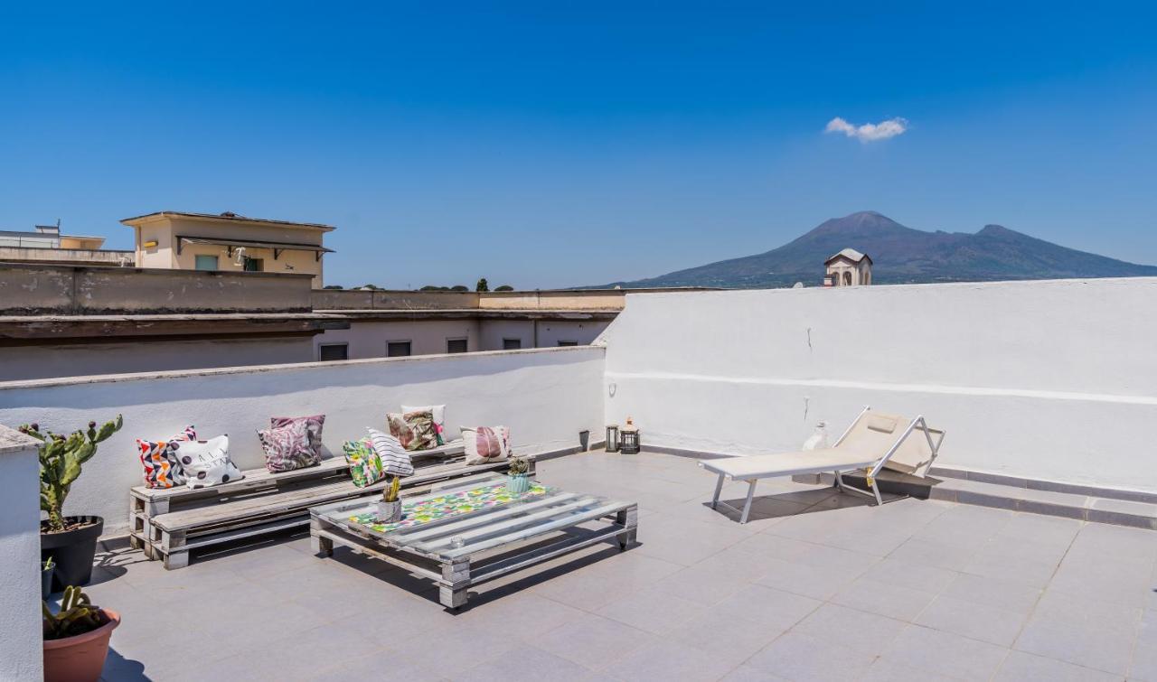 Flamingo B&B Pompei Bagian luar foto