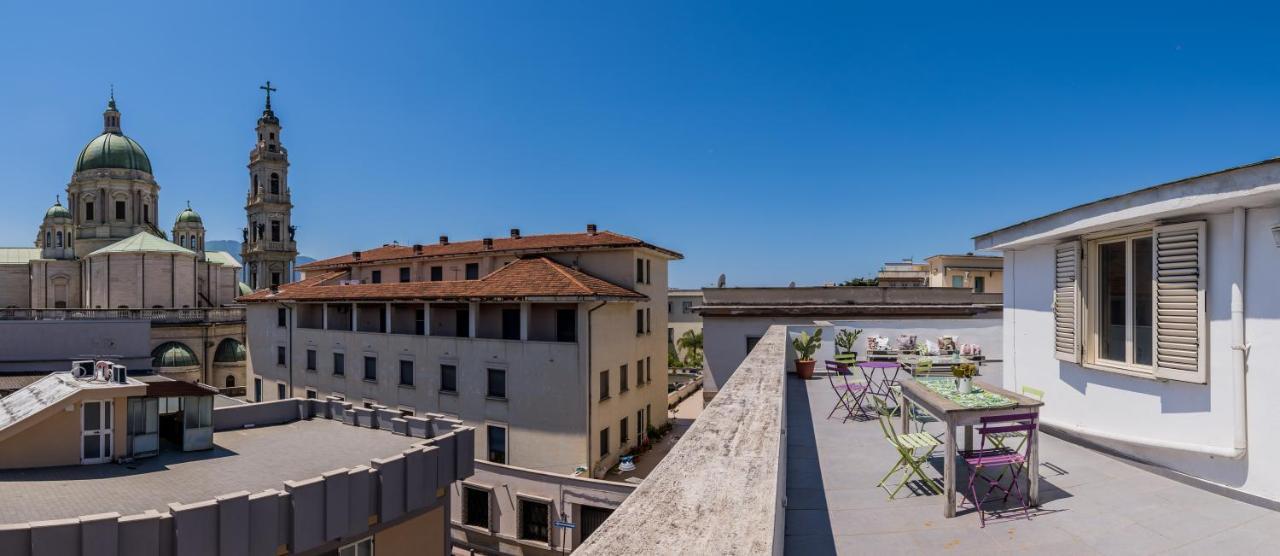 Flamingo B&B Pompei Bagian luar foto